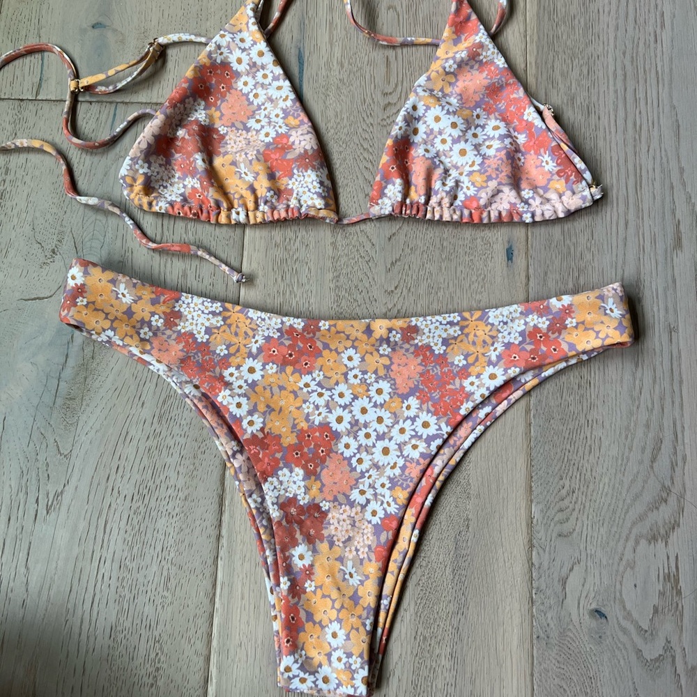 Skatie x Amber Fillerup Swim Set - Medium
